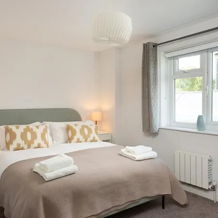 Stunningly Spacious And Annexe With 7 Beds York