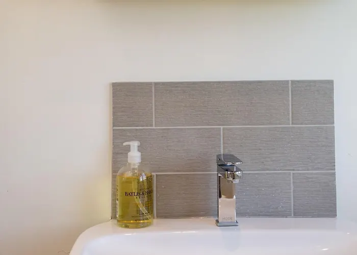 Stunningly Spacious And Annexe With 7 Beds * York