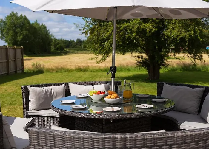 Stunningly Spacious And Annexe With 7 Beds Holiday home *