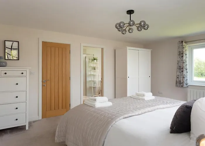 Stunningly Spacious And Annexe With 7 Beds Holiday home *