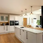 בית נופש Stunningly Spacious And Annexe With 7 Beds