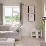 Stunningly Spacious And Annexe With 7 Beds בית נופש יורק