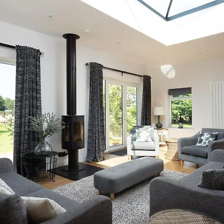 Hébergement de vacances Stunningly Spacious And Annexe With 7 Beds *