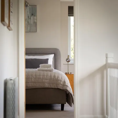 Stunningly Spacious And Annexe With 7 Beds