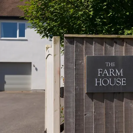 Stunningly Spacious And Annexe With 7 Beds 펜션 요크