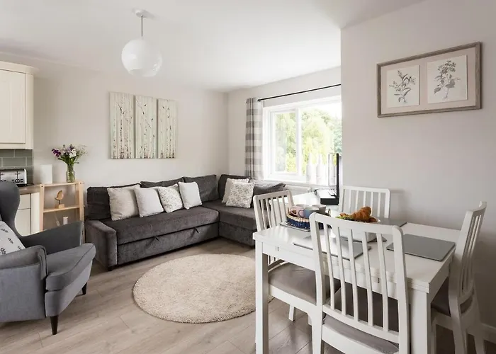 Stunningly Spacious And Annexe With 7 Beds Holiday home *