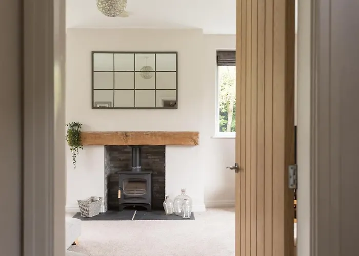 Stunningly Spacious And Annexe With 7 Beds *