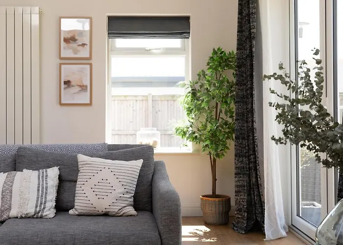 Stunningly Spacious And Annexe With 7 Beds Holiday home York